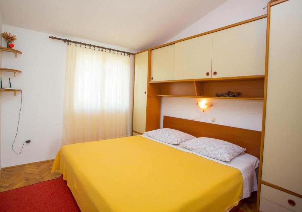 Apartments Tanja Podgora Exterior photo